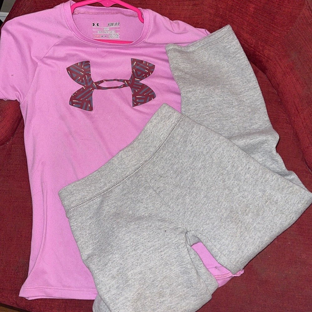 Sold as a set. Hanes sweats xs and under armor shirt xs
